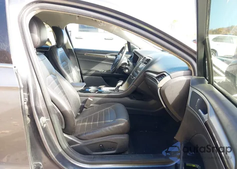 2013 Ford Fusion Hybrid Se z USA, uszkodzony, nr VIN 3FA6P0LU6DR379831